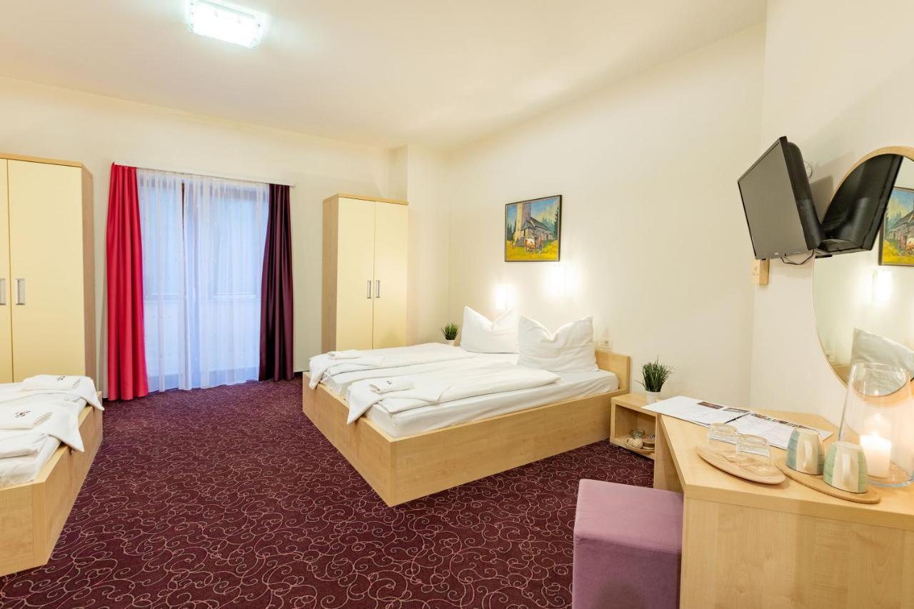 Hotel Jakec Trije Kralji Na Pohorju Zgornja Loznica المظهر الخارجي الصورة